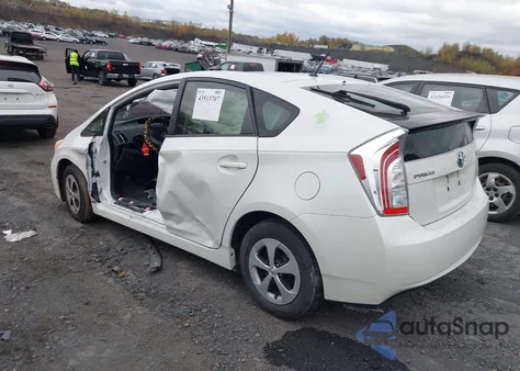 2014 Toyota Prius Two z USA, uszkodzony, nr VIN JTDKN3DU1E1739906